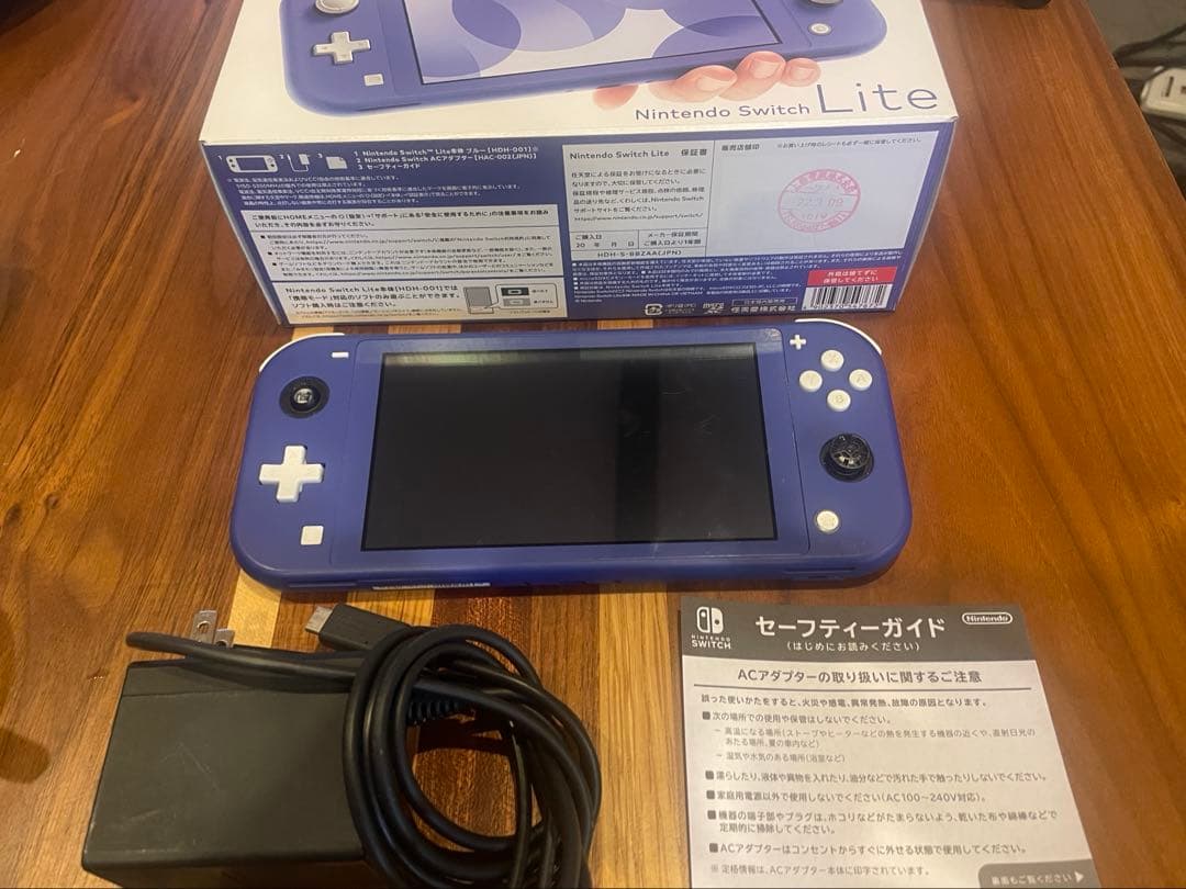 K*o様 ジャンク品NintendoSwitch Liteブルー本体 ACアダプ