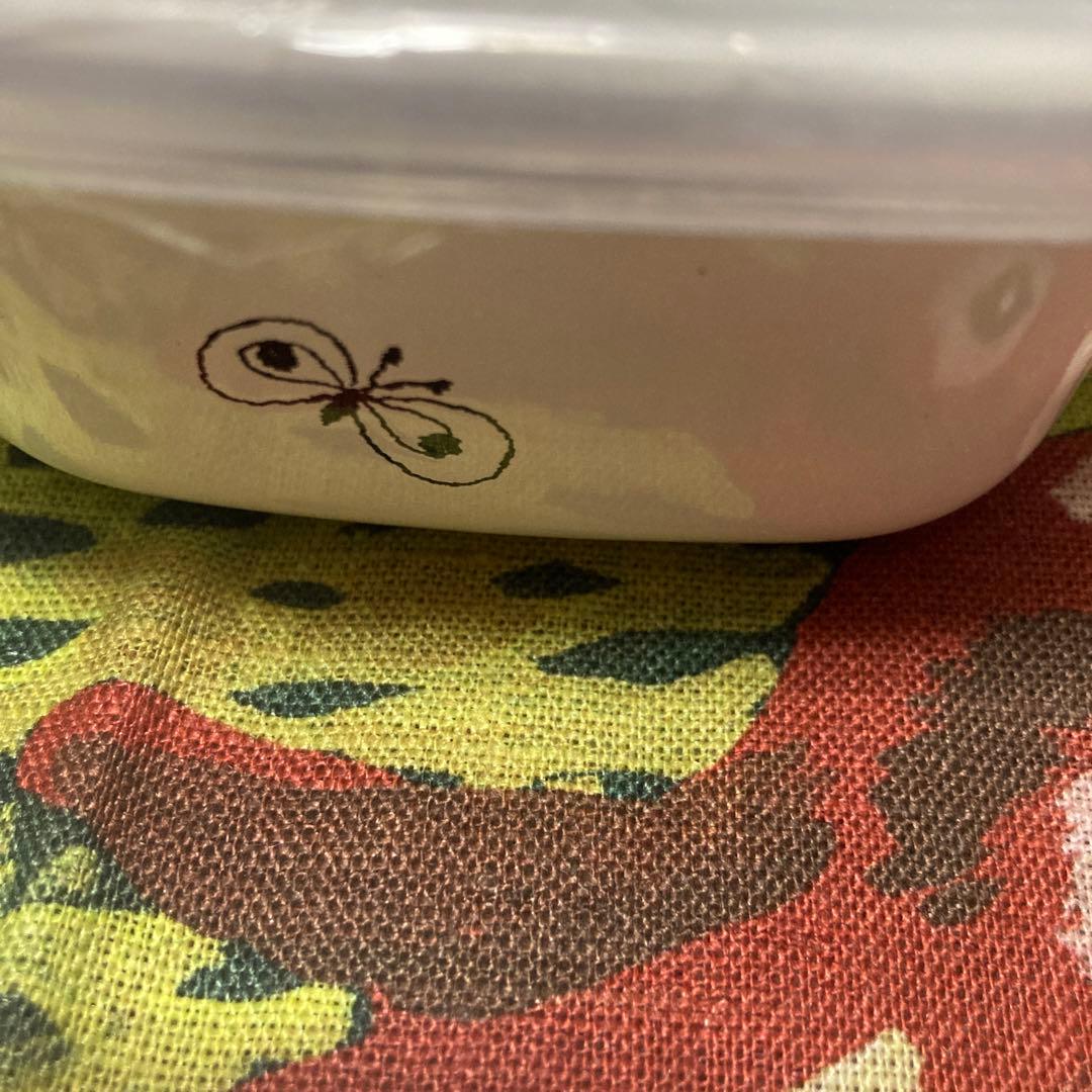 N*I様 (新品・貴重)ミナペルホネン容器