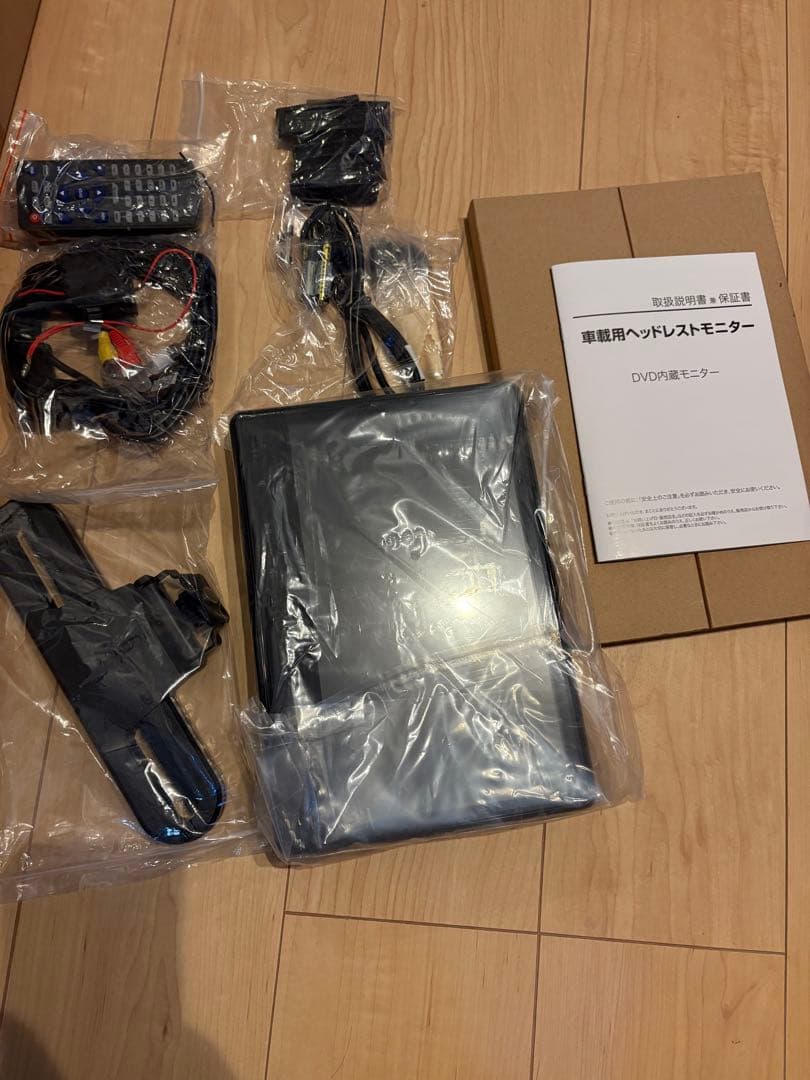 【新品】SAKUKA 後部座席用ヘッドレストモニター HDMI対応