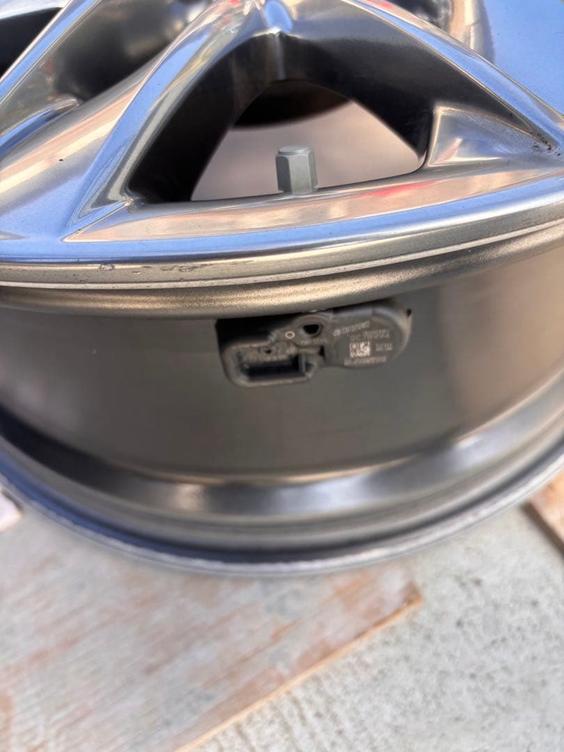 LEXUS LS500 純正アルミホイール　TPMSセンサー付