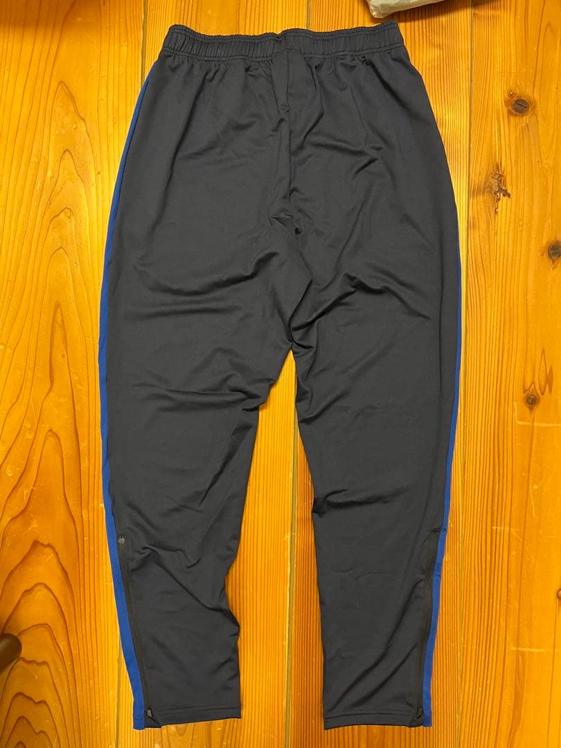 山梨学院大学サッカー部　長袖上下トレーニングウェアセット&ハーフパンツ