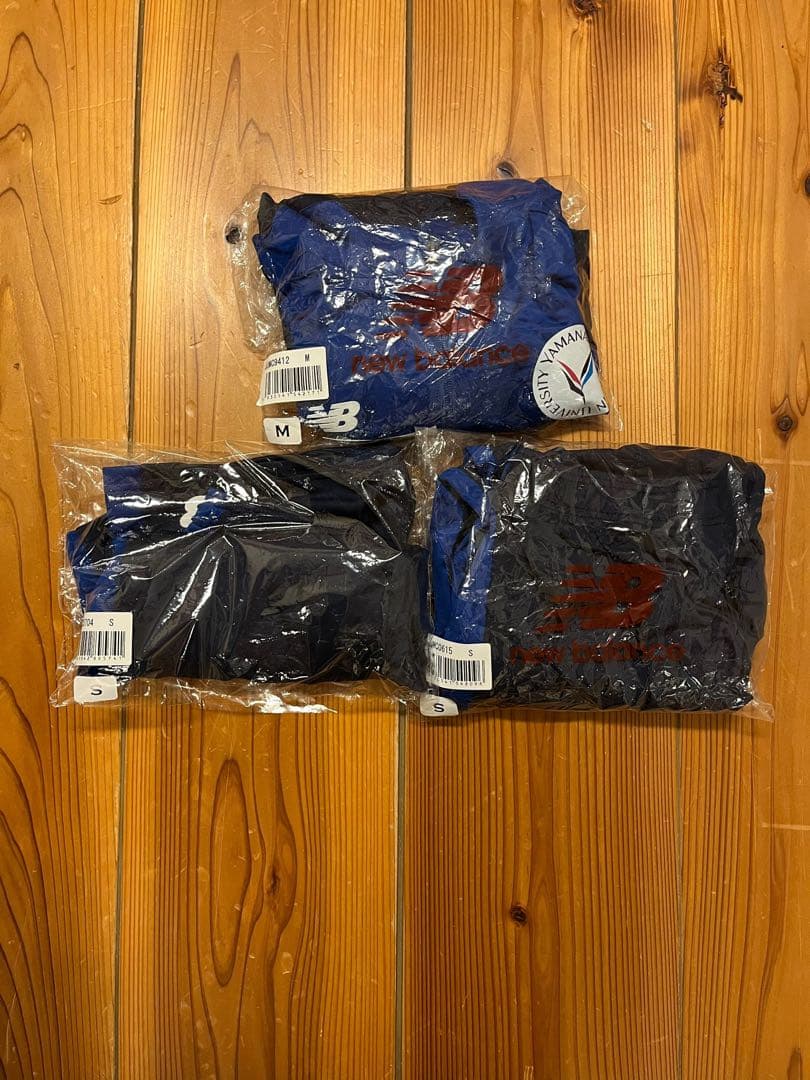 山梨学院大学サッカー部　長袖上下トレーニングウェアセット&ハーフパンツ