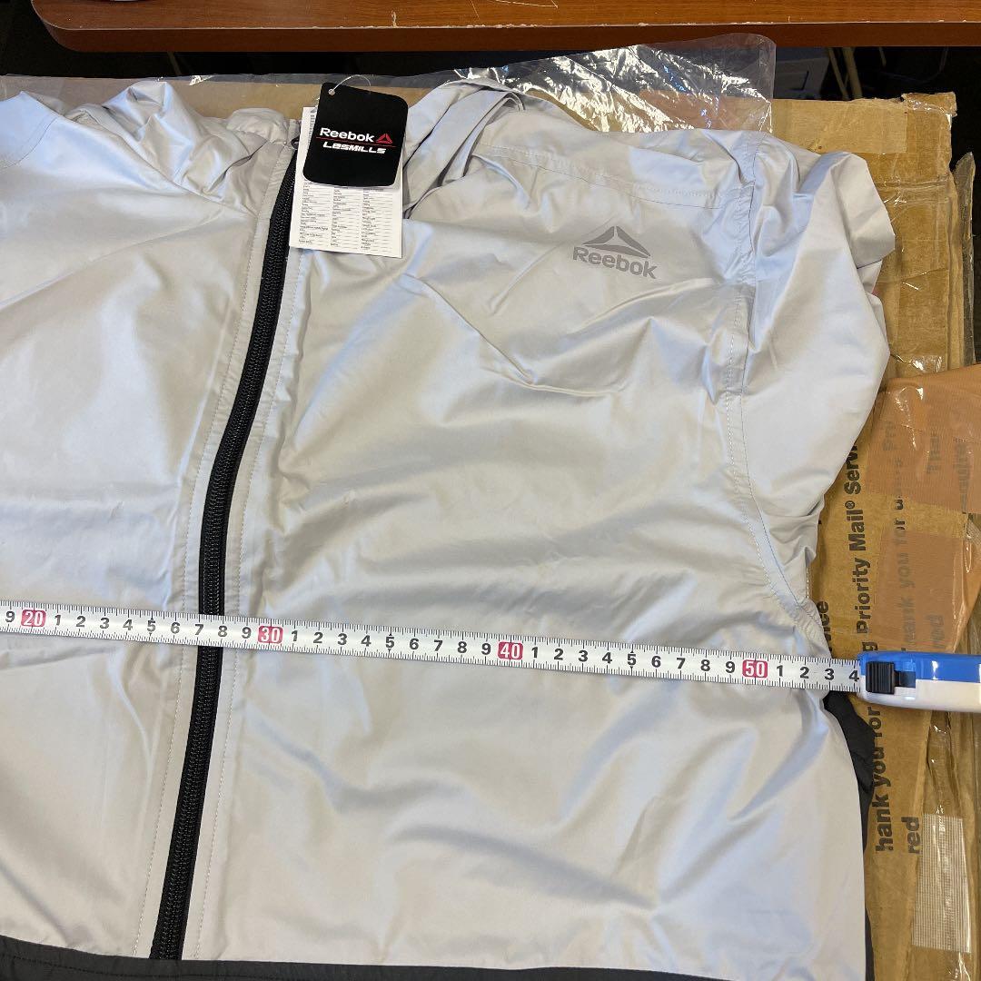 M　 ウィンドブレーカー レズミルズ