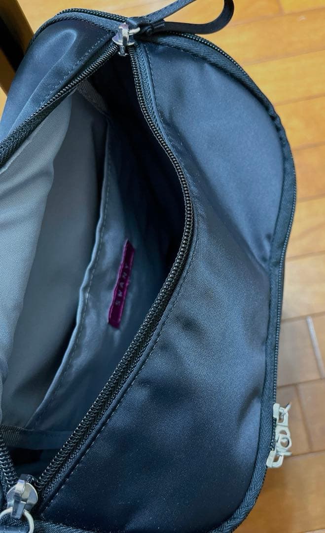 スワニー ブラック キャリーバッグ D-583 低振動・低騒音 4輪ストッパー付