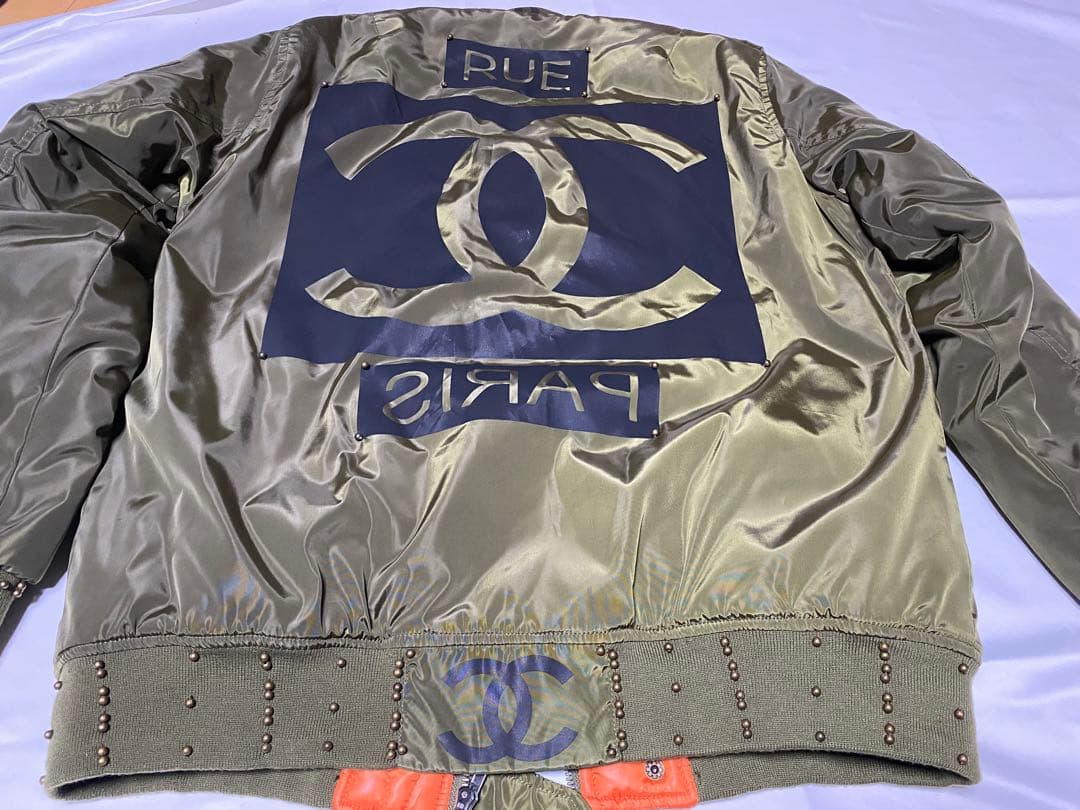 オリーブ 中綿キルティングジャンパー　サイズ記載なし