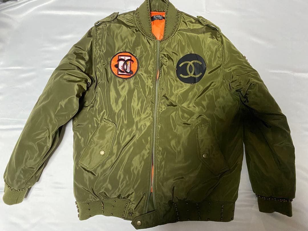 オリーブ 中綿キルティングジャンパー　サイズ記載なし