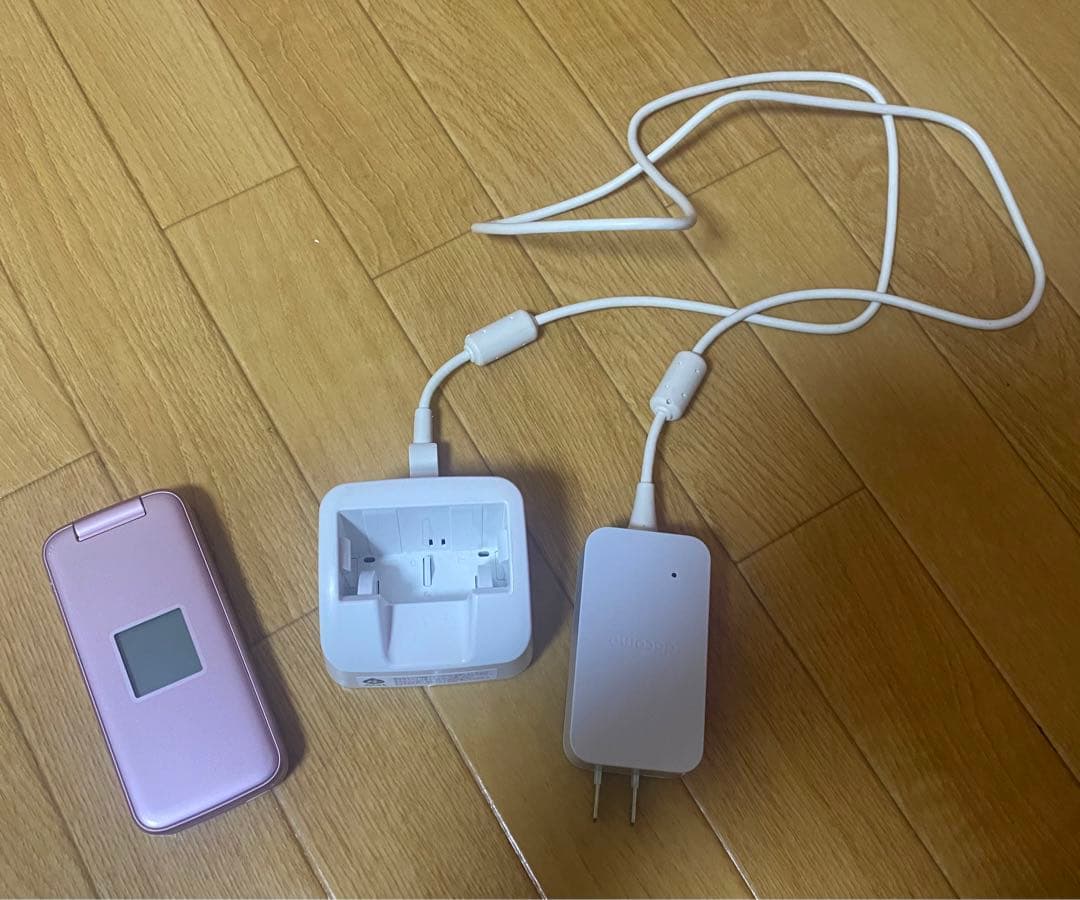 らくらくホン docomo F-01M ピンク