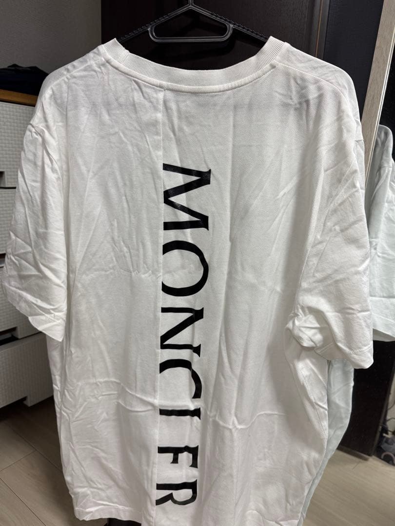 MONCLER ホワイト Tシャツ