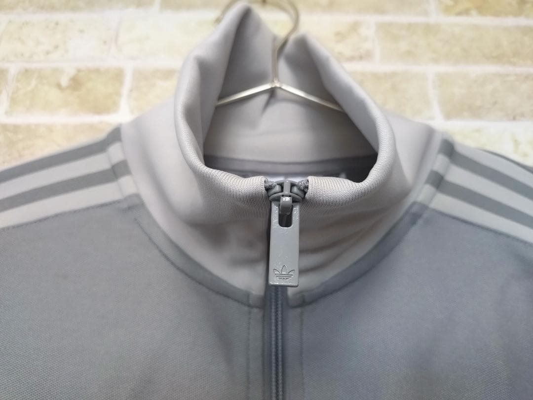 adidas トラックジャケット　ベッケンバウアー　グレー