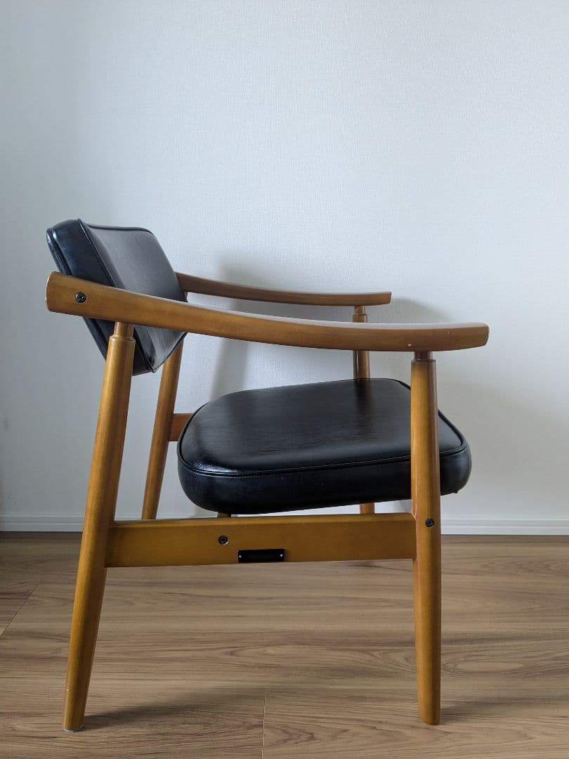 カリモク60 Dチェア　ブラック