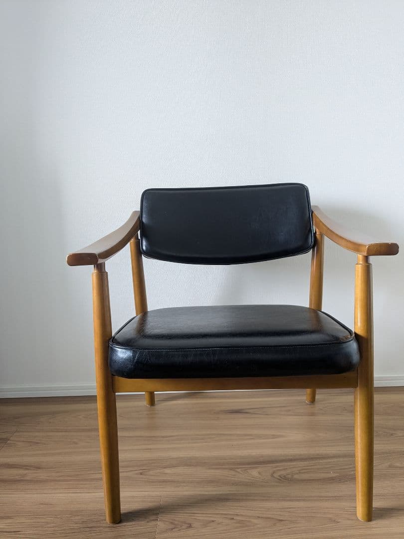 カリモク60 Dチェア　ブラック