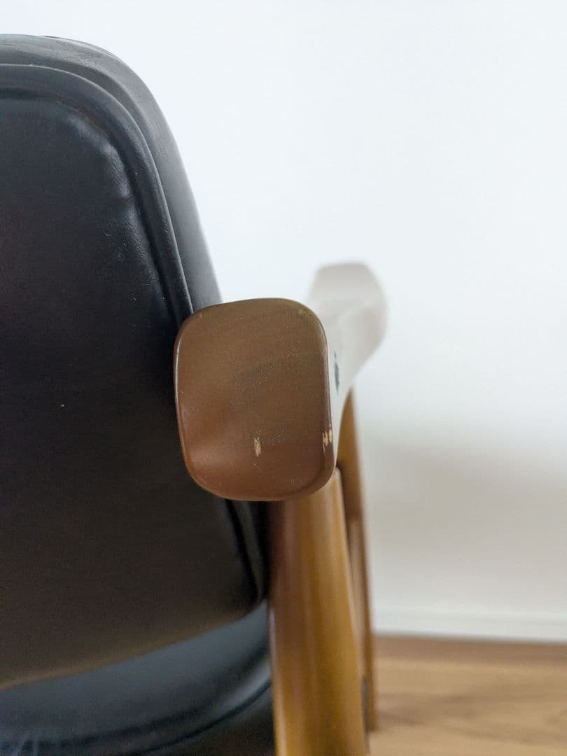 カリモク60 Dチェア　ブラック