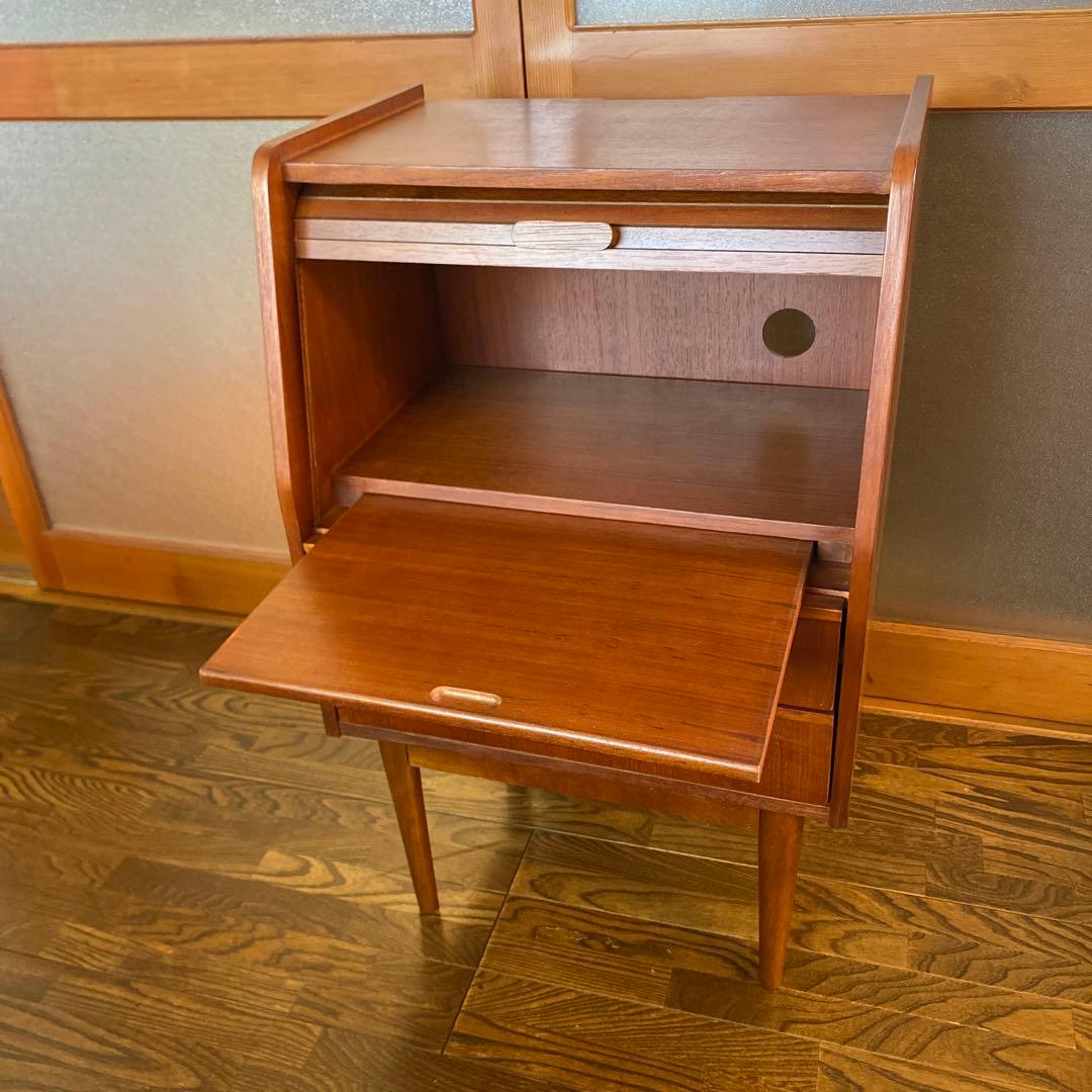 可愛い】ライティングテーブル　蛇腹扉　レトロ