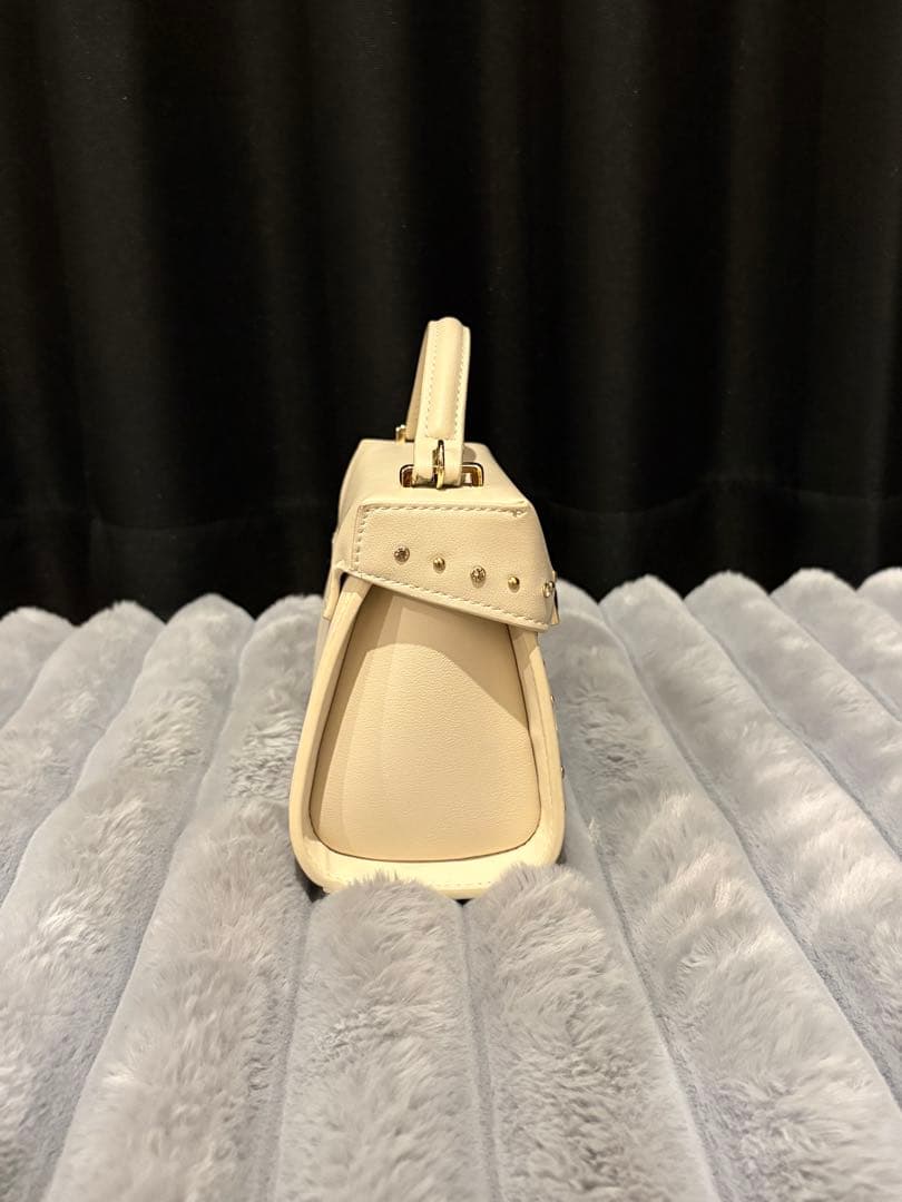 【リュタン】ビジュースタッズポシェット CELFORD アイボリー