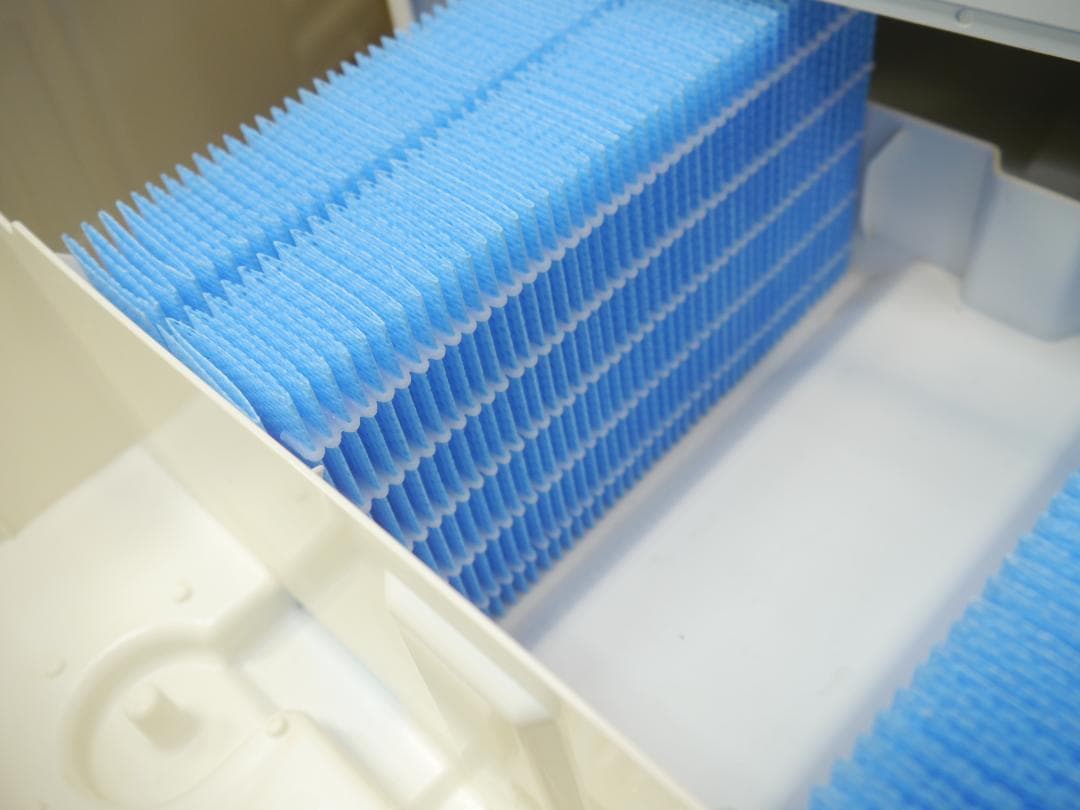 送料無料・／フィルター新品同様❤ダイニチ 加湿器 HD-243 ハイブリッド