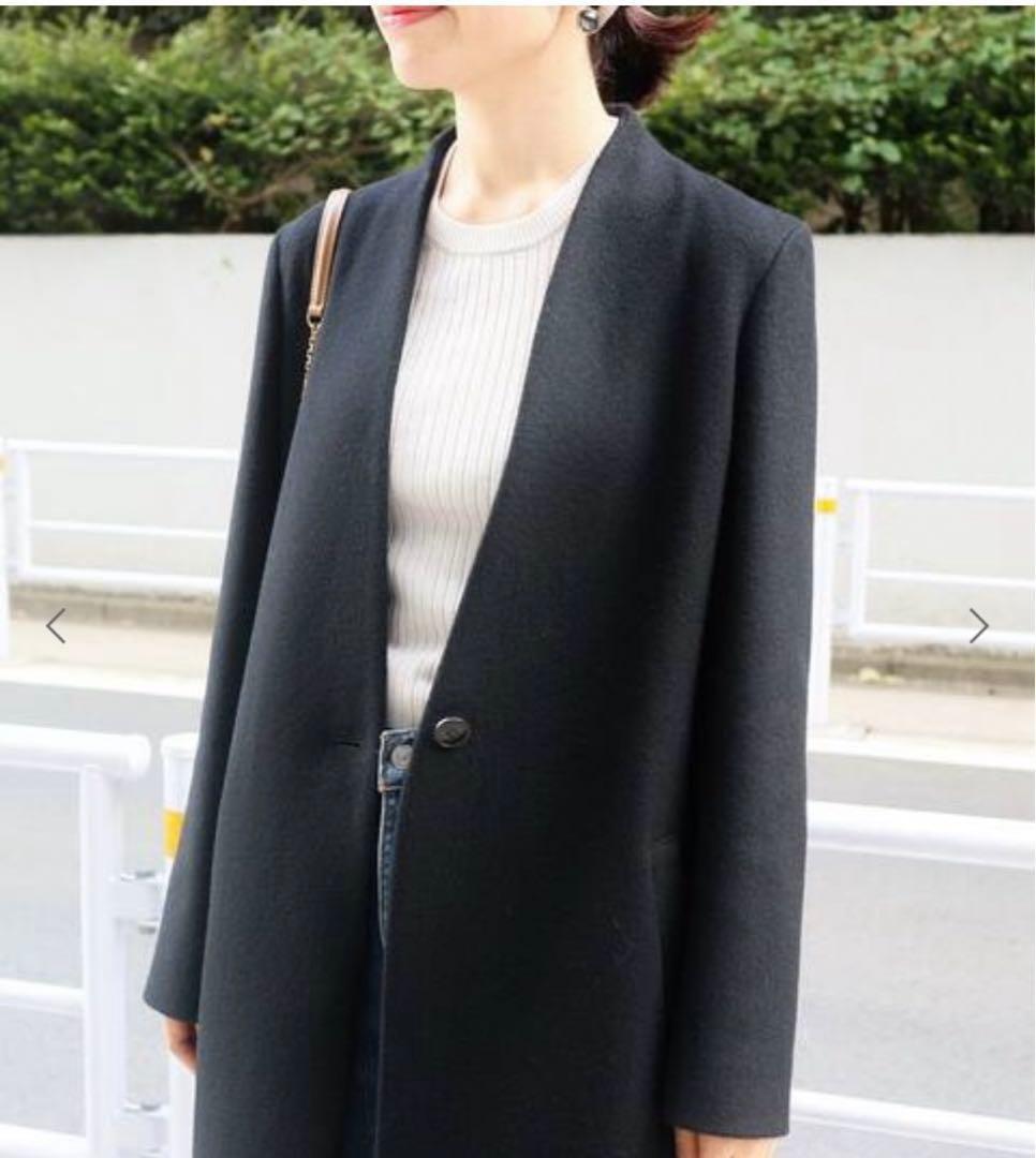 IENAイエナ／軽暖Vネックデザインロングノーカラーコート ブラック黒