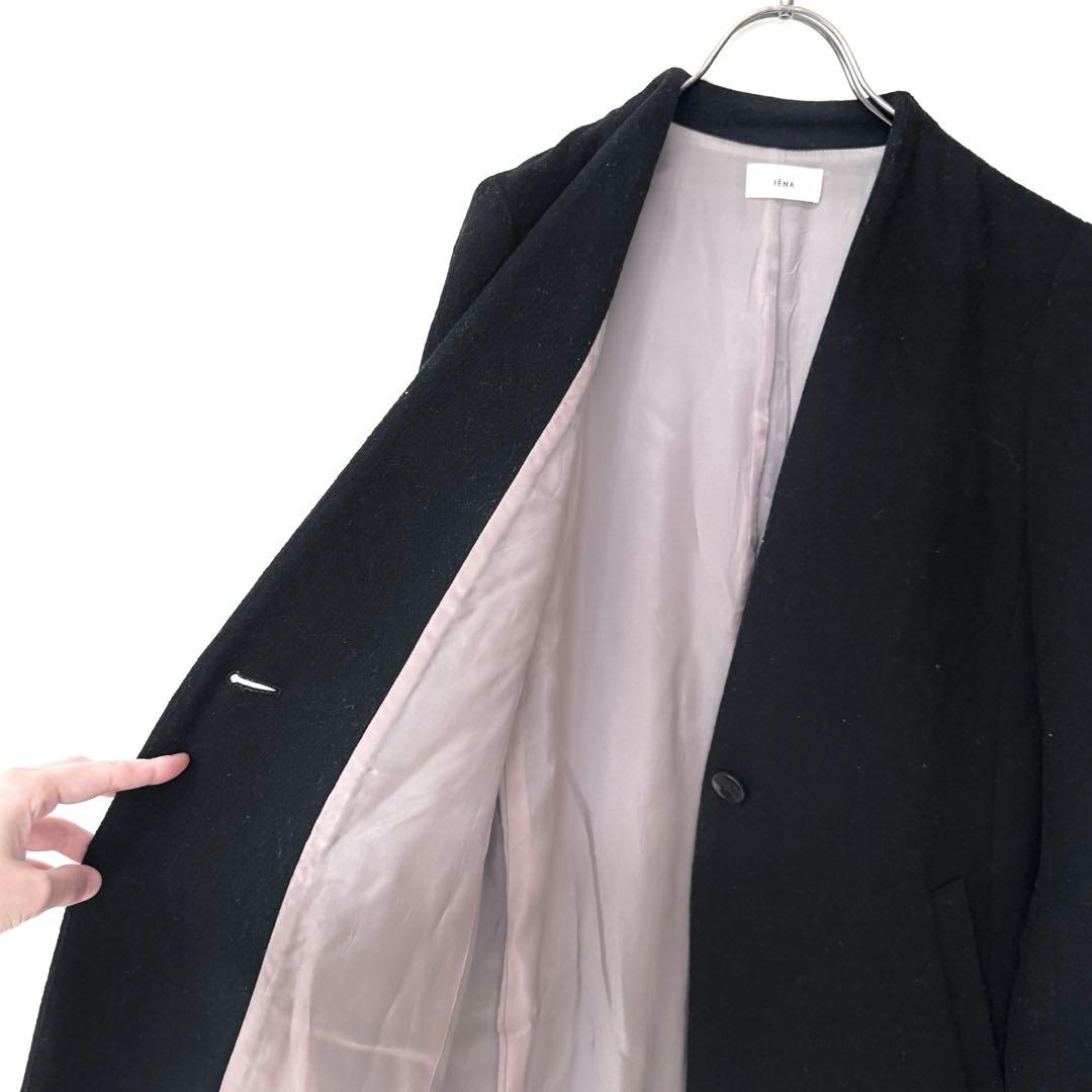 IENAイエナ／軽暖Vネックデザインロングノーカラーコート ブラック黒