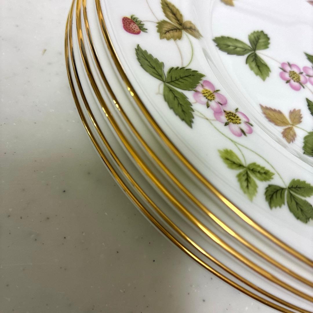 【美品】ウェッジウッド　ワイルドストロベリー　17.5cmデザートプレート　黒壺