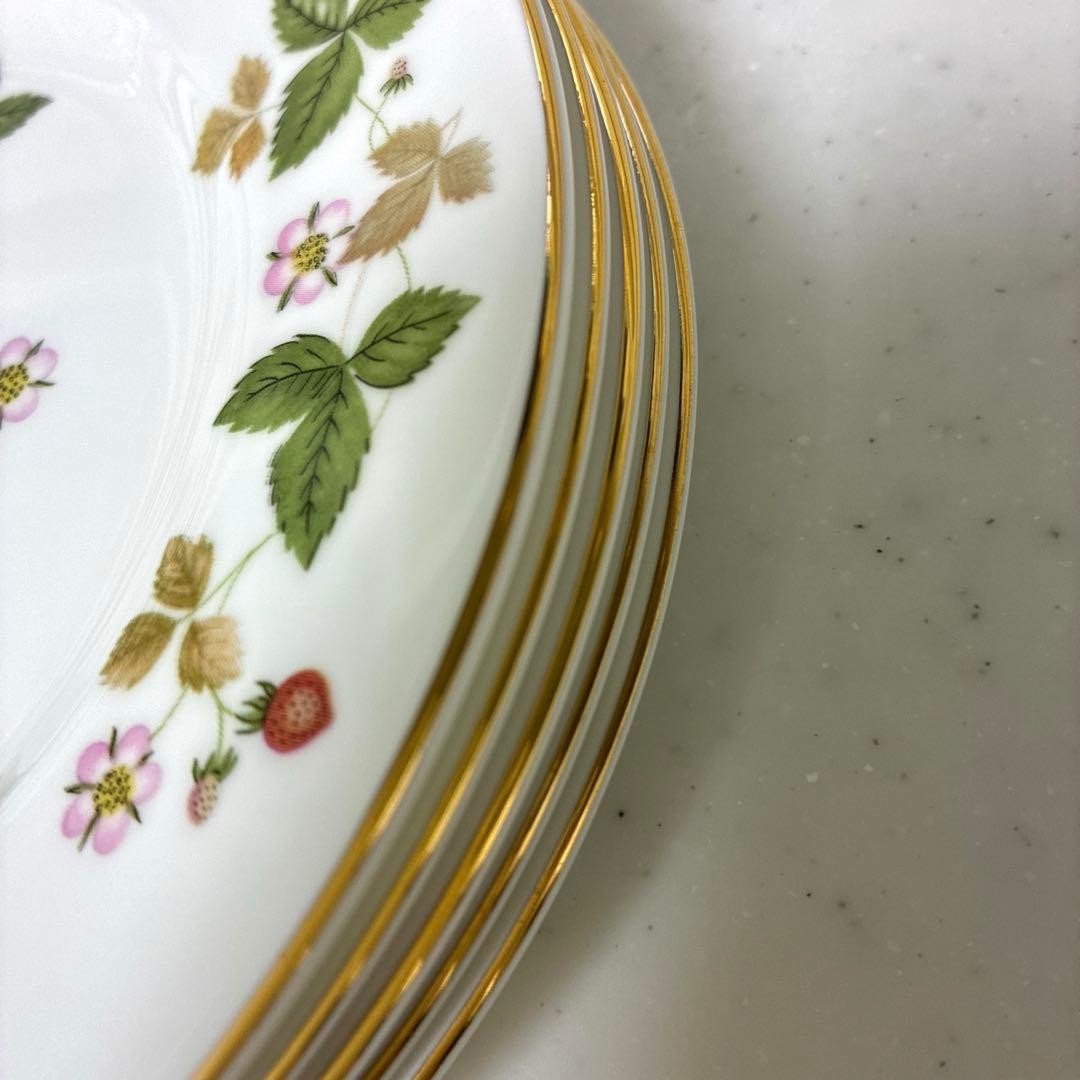 【美品】ウェッジウッド　ワイルドストロベリー　17.5cmデザートプレート　黒壺