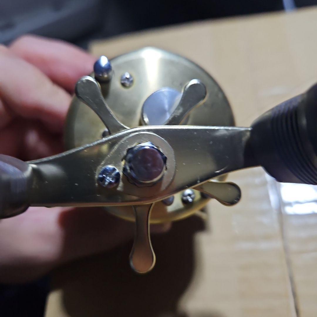 v*e様 SHIMANO CALCUTTA リール ゴールド