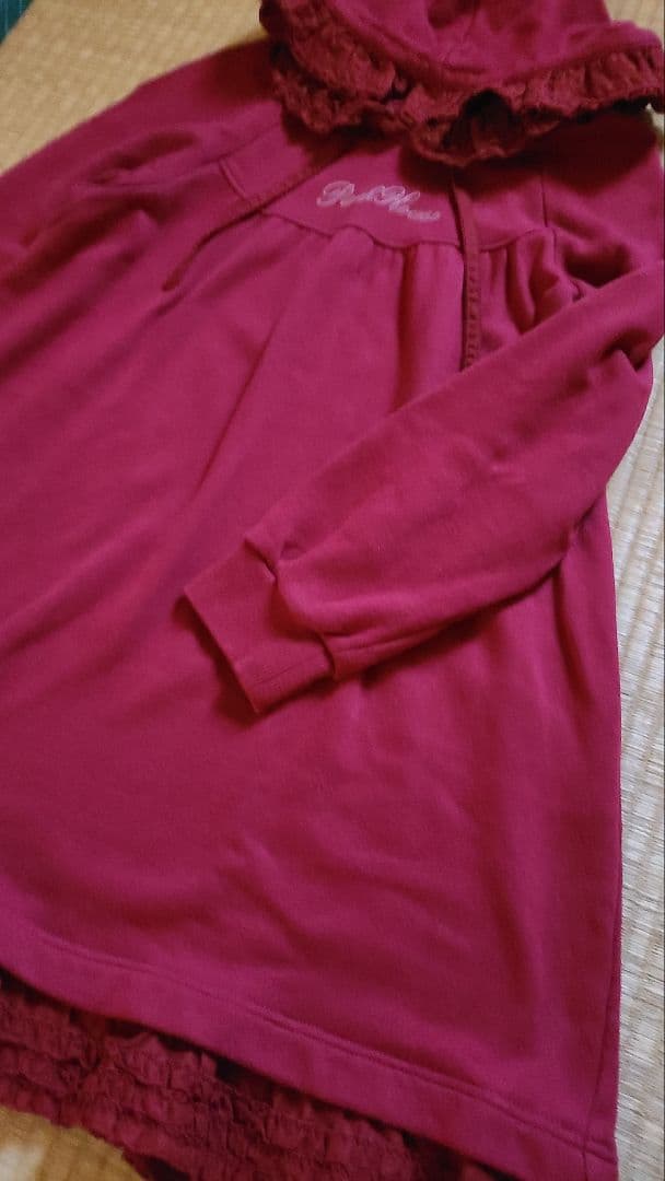 ピンクハウス　2022　フリル使いフーディチュニック　定価30800円