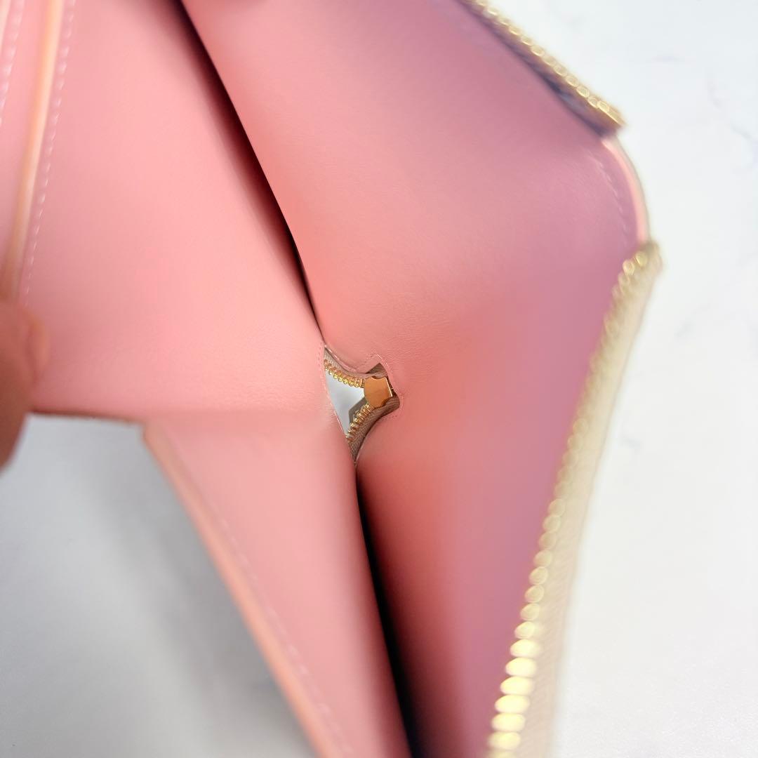 未使用級 BONAVENTURA ボナベンチュラ ラウンドジップ 二つ折り財布