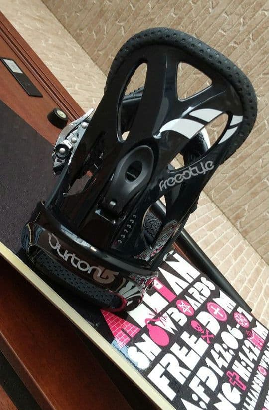 ALLIAN × BURTON スノーボードセット