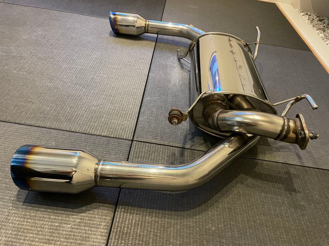 スイフトスポーツzc32sトラストマフラー