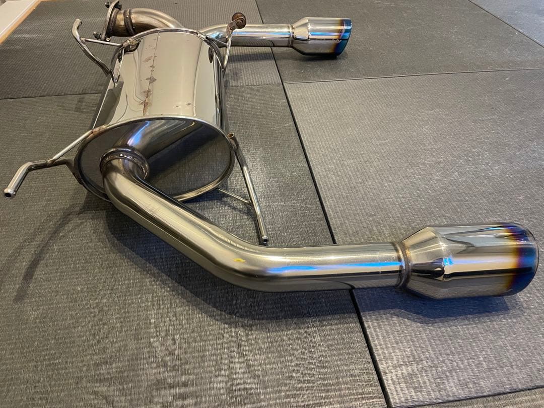 スイフトスポーツzc32sトラストマフラー