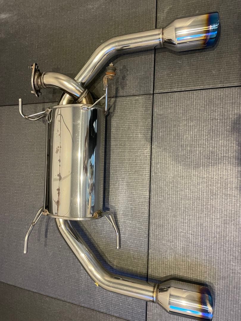 スイフトスポーツzc32sトラストマフラー