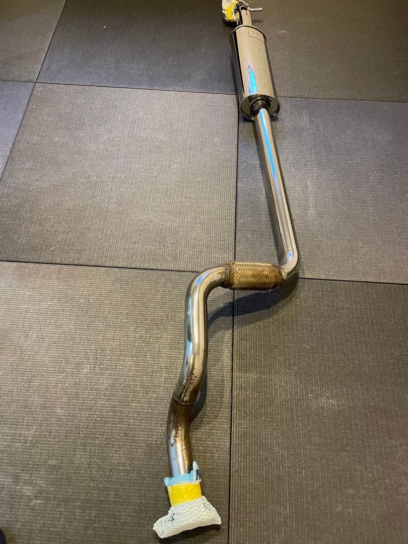 スイフトスポーツzc32sトラストマフラー