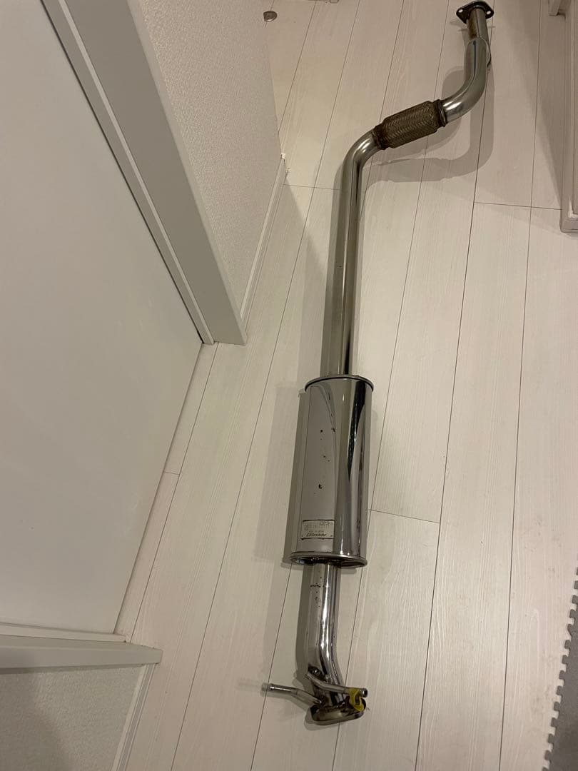 スイフトスポーツzc32sトラストマフラー