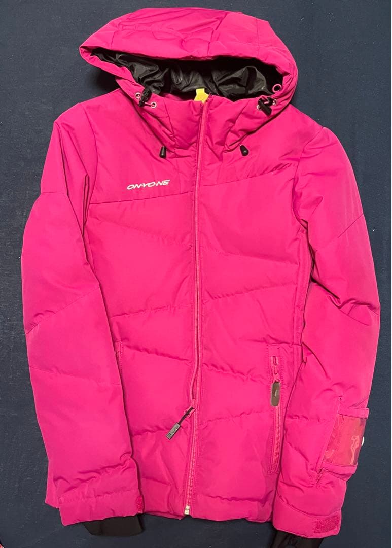 ◆オンヨネ スキーウェアSサイズ◆美品1度着用のみスノーウェア‼️お値下げ可能‼️