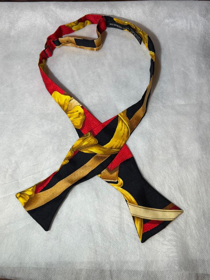 美品❗️HERMES エルメス、ヌーパピヨンシルク蝶ネクタイ