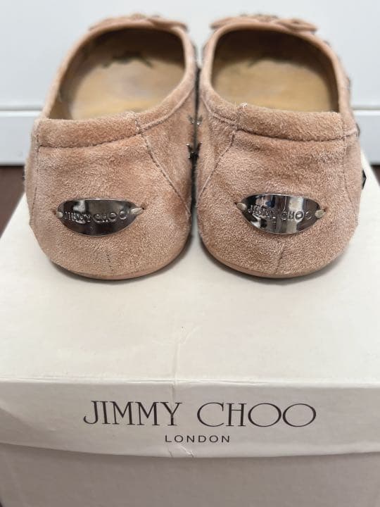 ジミーチュウのフラットシューズ