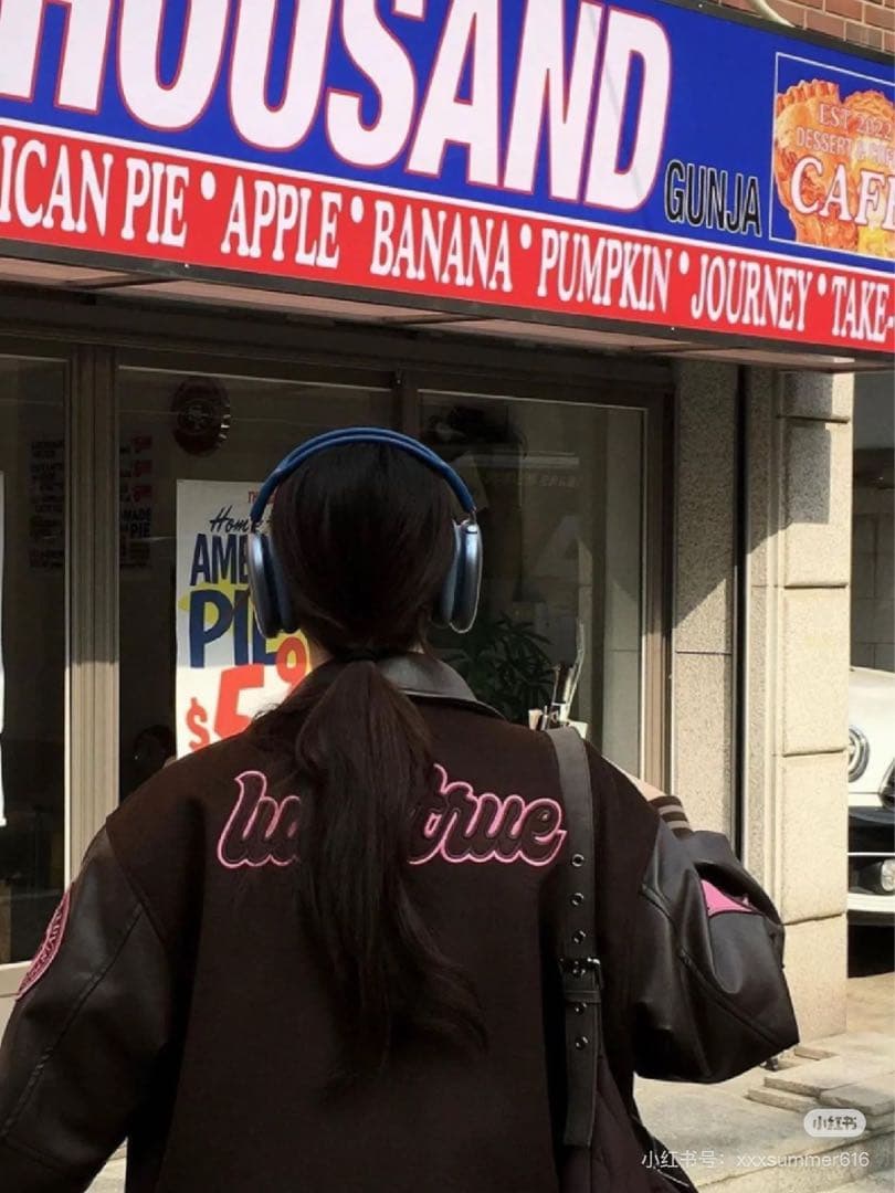 10月限定価格 LUV IS TRUE STADIUM JACKET スタジャン