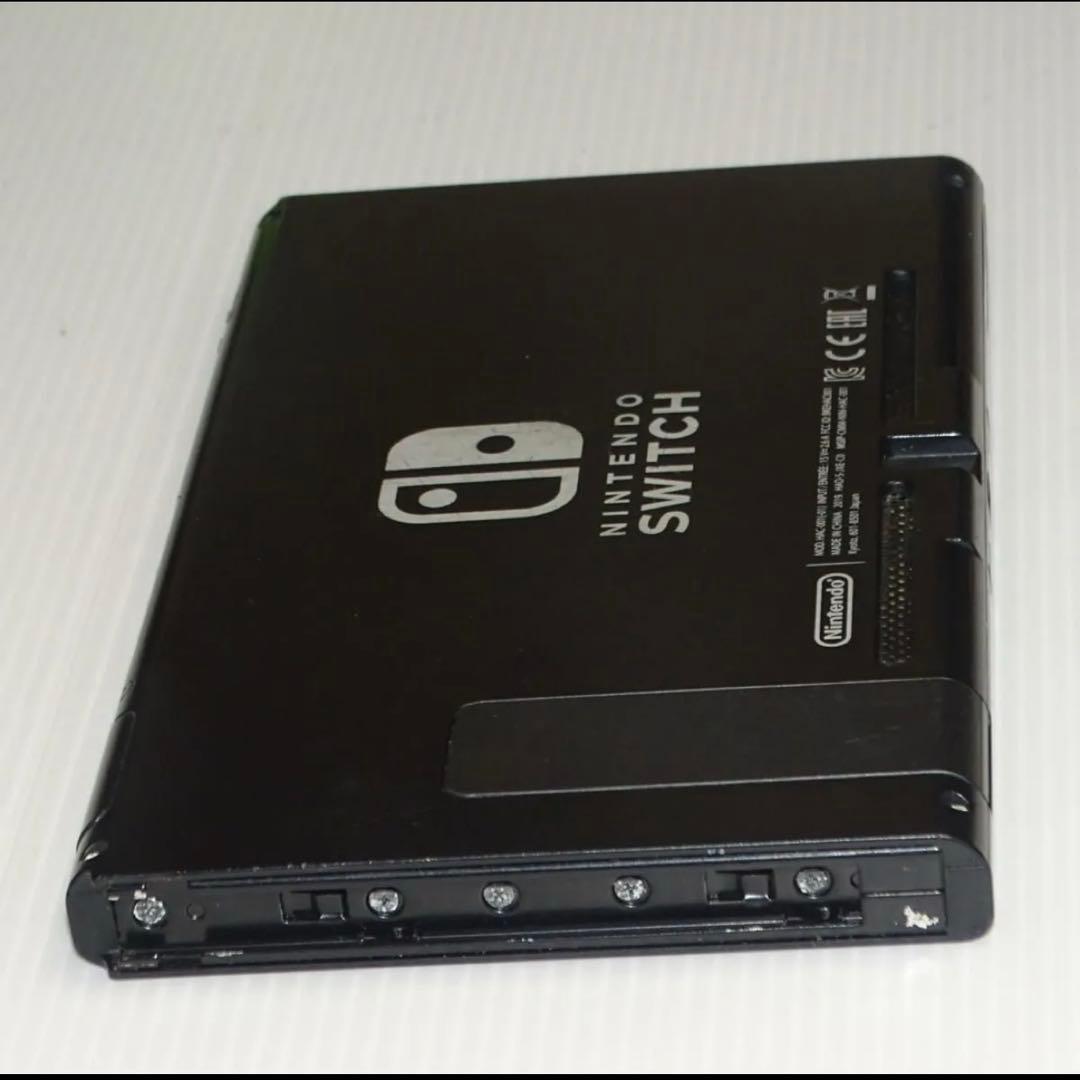 Switch新型　画面本体のみ　2019年製　任天堂　動作確認済　QA6533