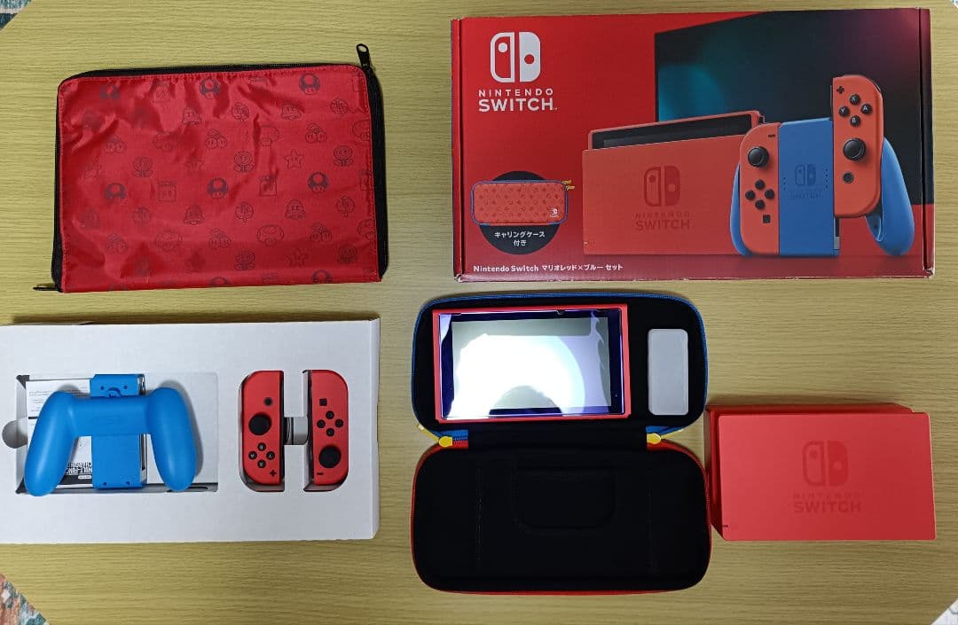 Nintendo Switch 本体　マリオレッド✕ブルー