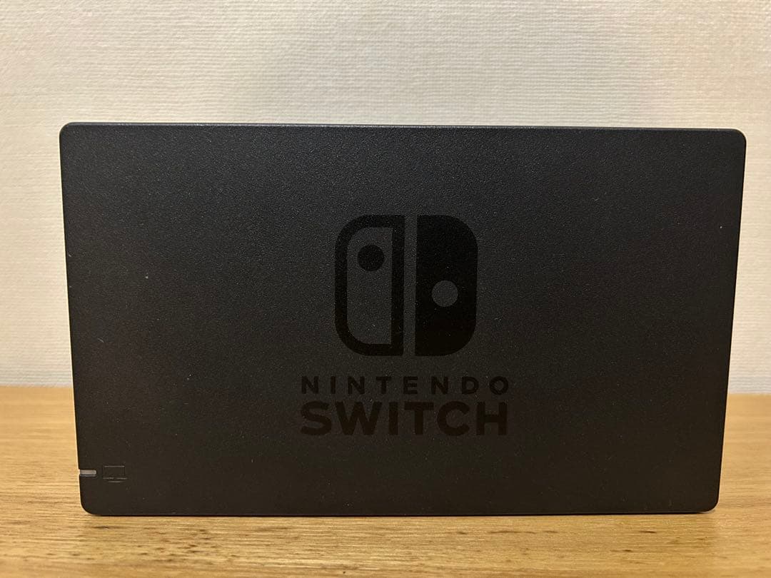 Nintendo Switch 本体　Joy-Con無し