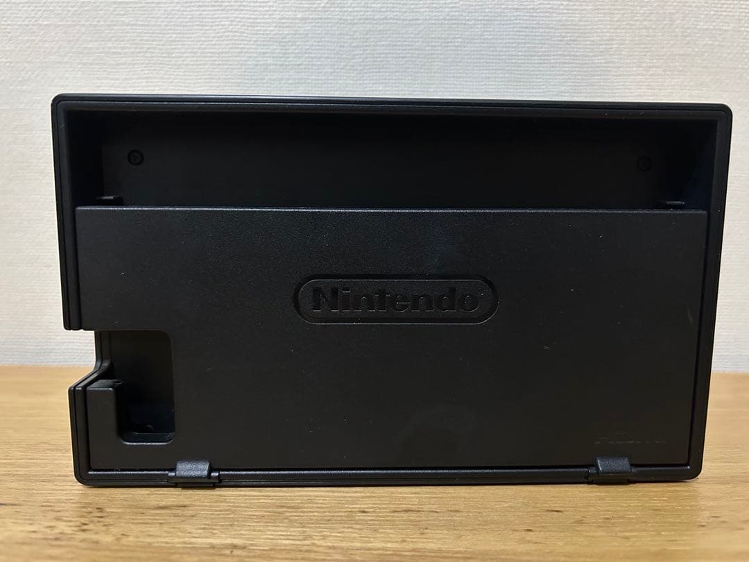 Nintendo Switch 本体　Joy-Con無し