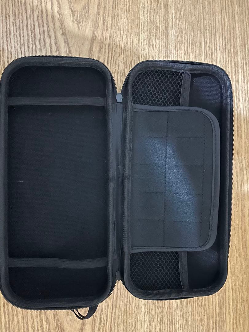 Nintendo Switch 本体　Joy-Con無し