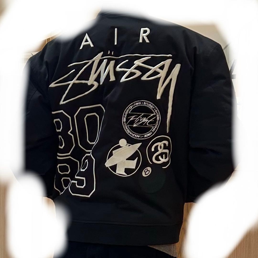 ストゥーシーx Nikeジャケット