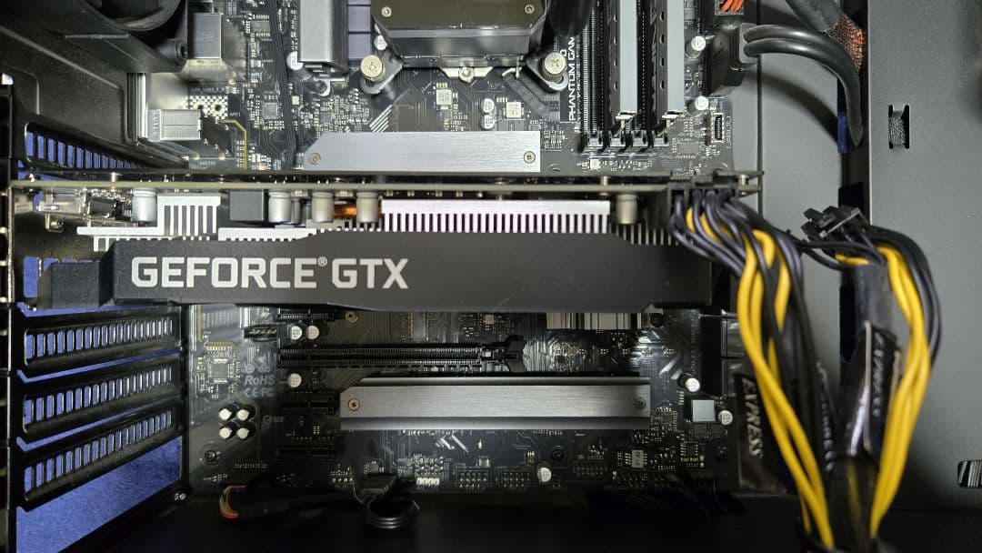 超美品 水冷 i7-11700/SSD1TB 1660SUPER マウスG402