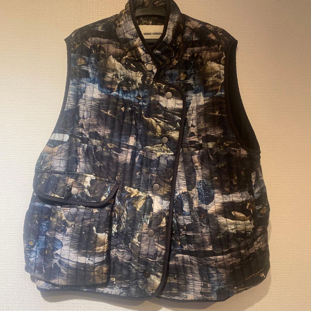 HENRIK VIBSKOV キルティングベスト
