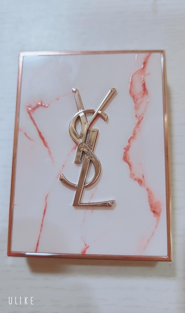 YSL イヴ・サンローラン　クチュール　 ミニ クラッチ　825 限定色