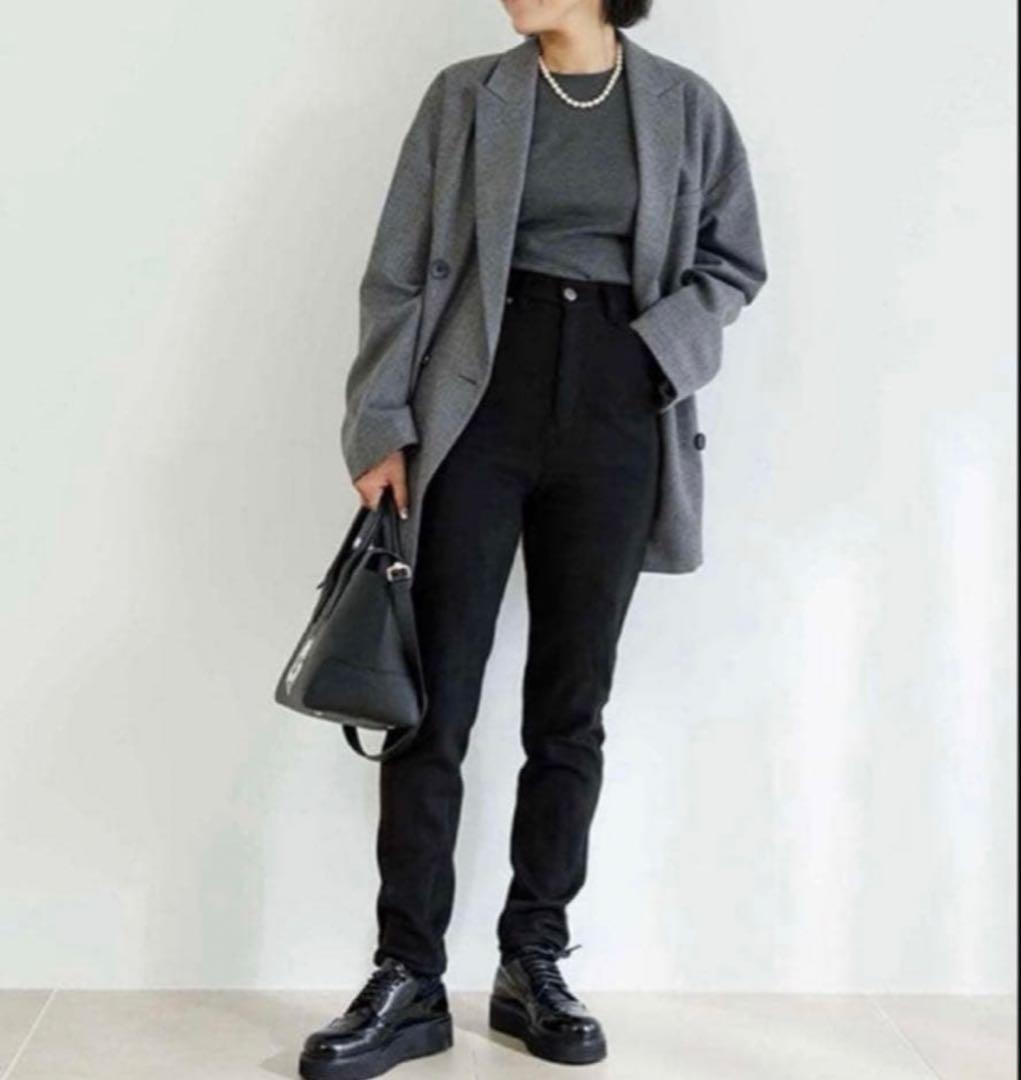 美品 FORME ストレッチニット チャコールグレー