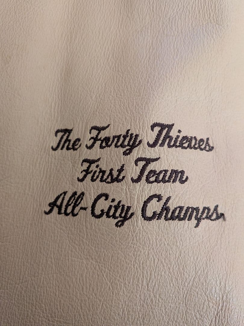 タケ​名作 07AW Supreme オールレザー スタジャン XL