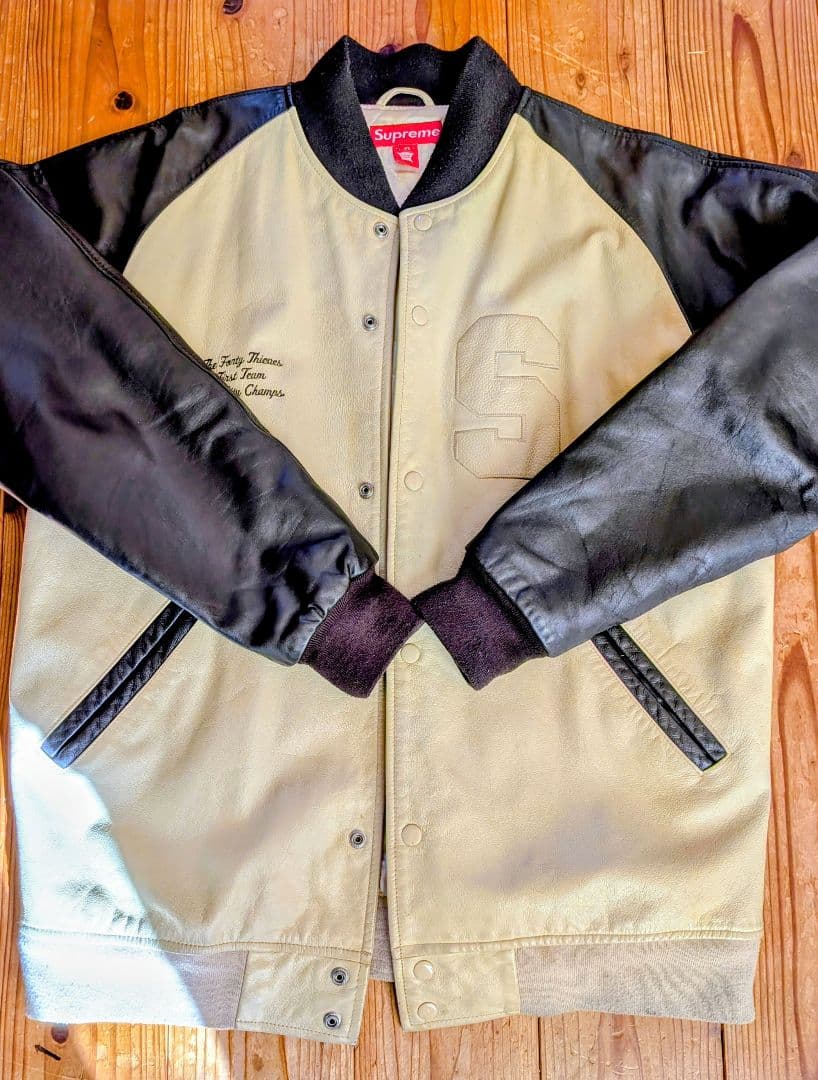 タケ​名作 07AW Supreme オールレザー スタジャン XL