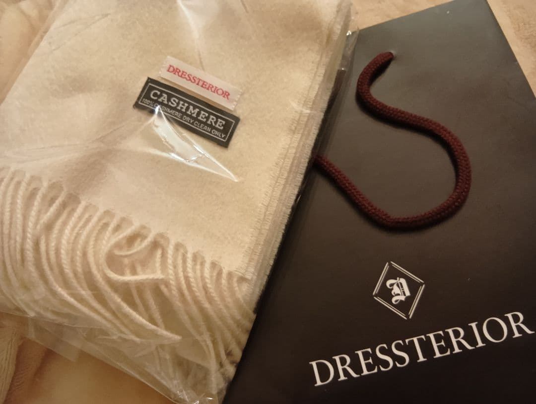 ドレストリア　マフラー　カシミア