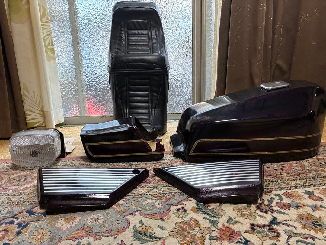 ゼファー400用z400fx外装変換キット(ゼウス製)